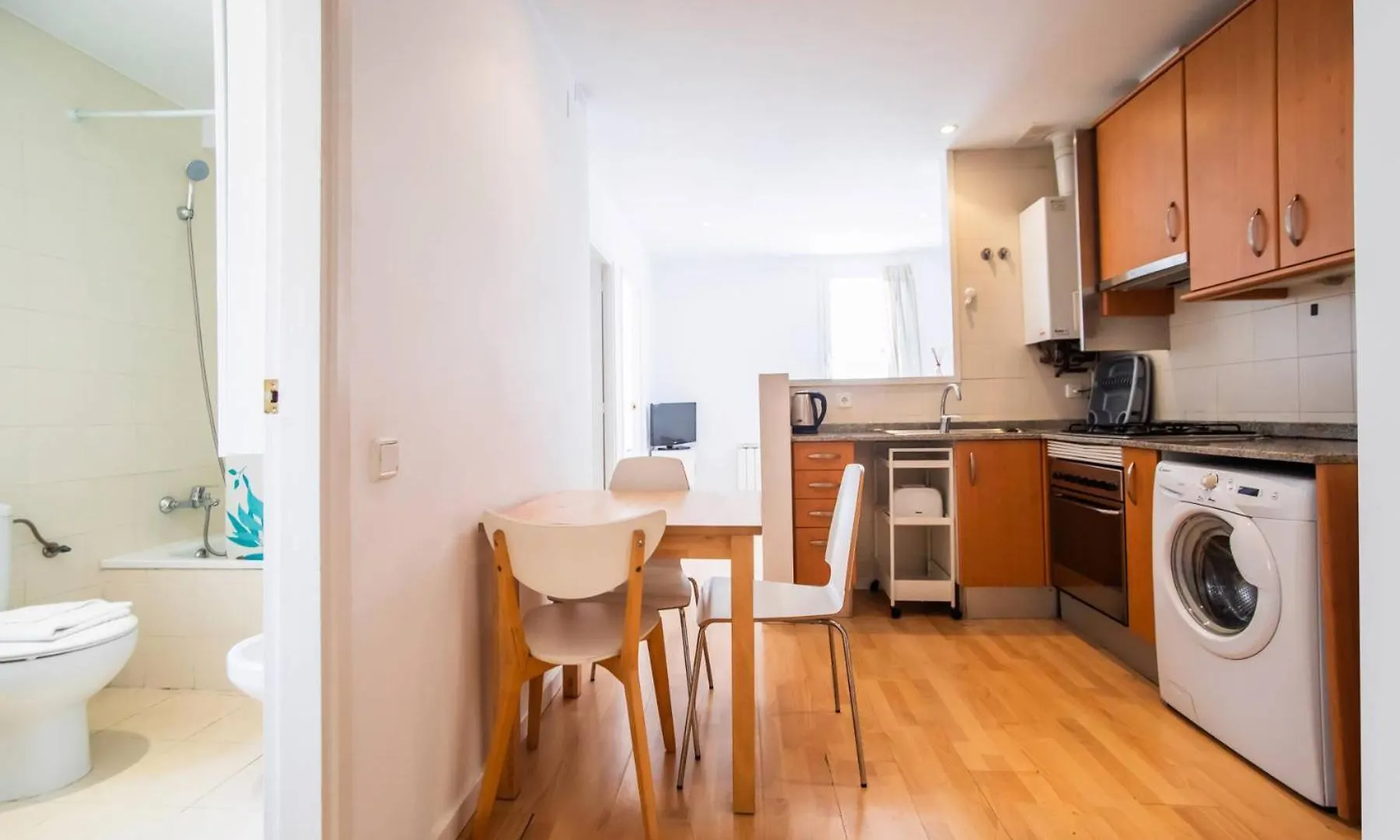 ברצלונה 23Ptbg1090 - Beautiful 2Br Apartment Near Sants 0*,  ספרד